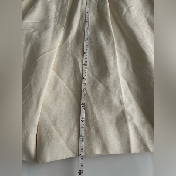 Henri Bendel White Silk Shorts size Medium 8- 10 original owner Summer - Picture 5 of 11